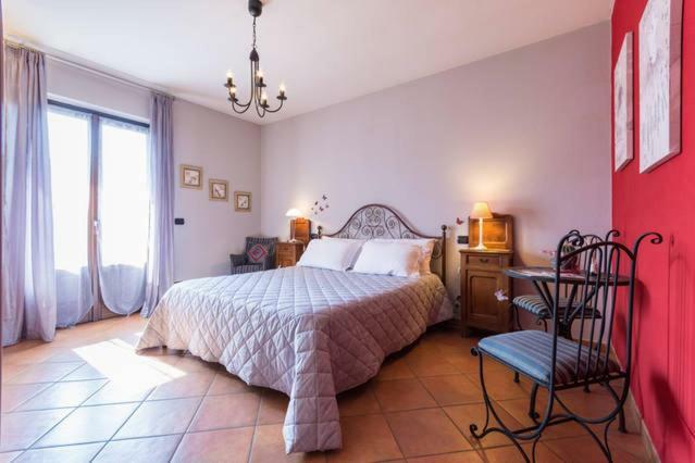 Bed and Breakfast Casa Carolina Castellinaldo Exterior foto